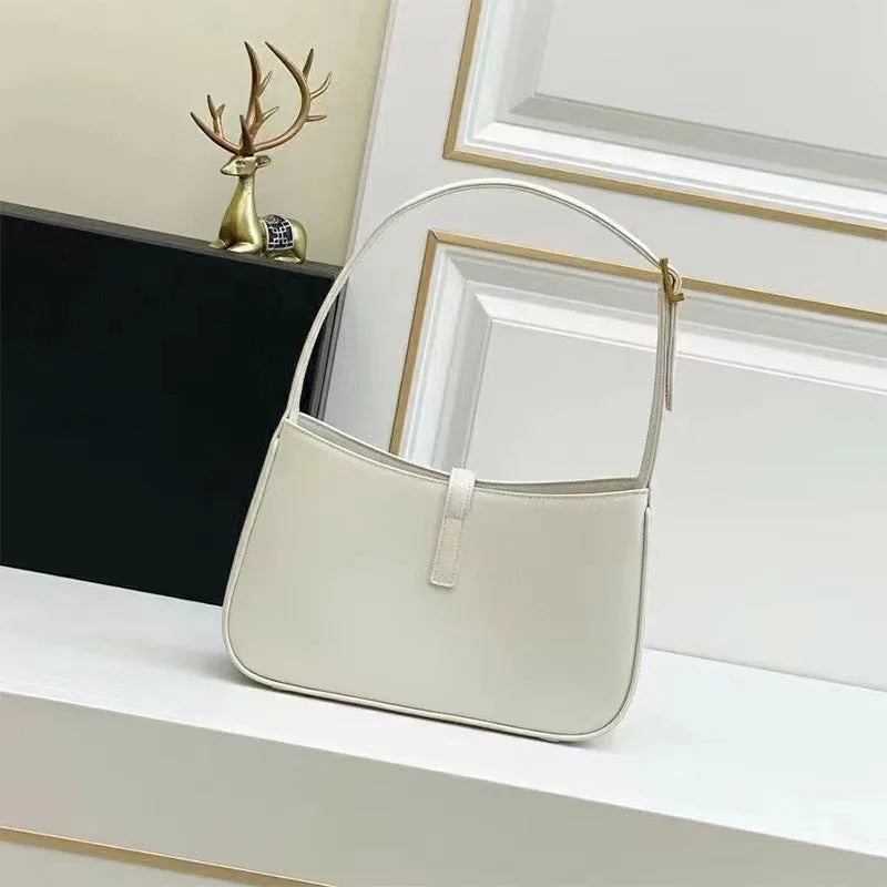 Modieuze leren onderarmtas met krokodillenpatroon voor dames, stedelijke minimalistische stijl, klein formaat, zachte vorm, enkele schouderriem