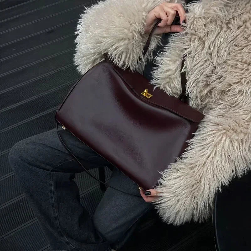 Nieuwe Rodeobag leren damestas met grote capaciteit en geavanceerd slot Modieuze onderarmtas met hoge gevoeligheid