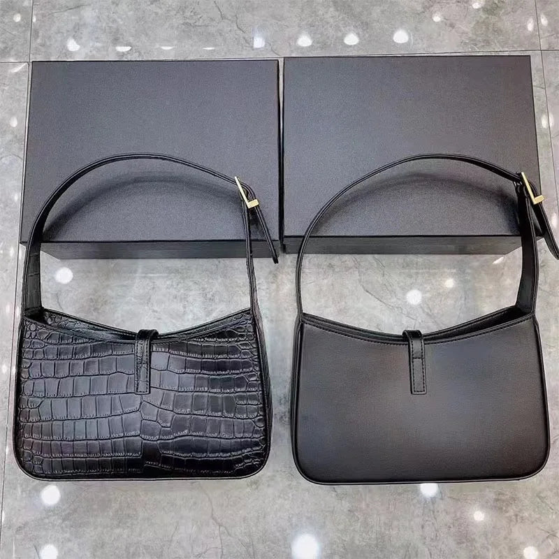 Modieuze leren onderarmtas met krokodillenpatroon voor dames, stedelijke minimalistische stijl, klein formaat, zachte vorm, enkele schouderriem